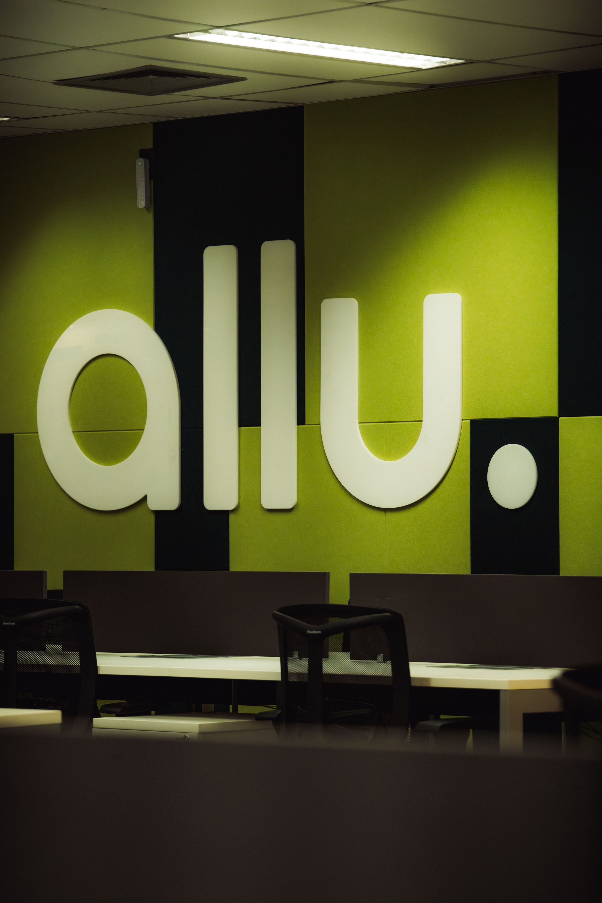 Logo da allu na sede